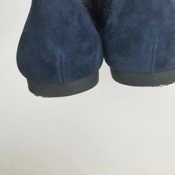 Women's Suede Laser-cut Navy Blue Flats Rhinestones Ballet Flat Shoes Sz 8M - Picture 5 of 8